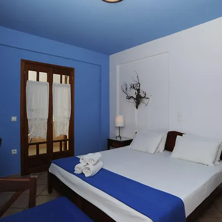 Ξενοδοχείο με διαμερίσματα Santorini Mesotopos 4*