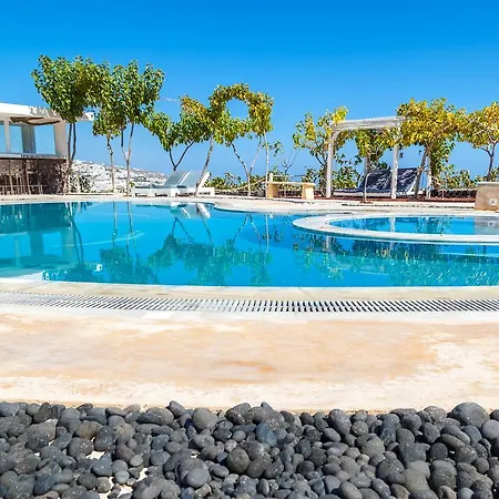 Ξενοδοχείο με διαμερίσματα Santorini Mesotopos 4*