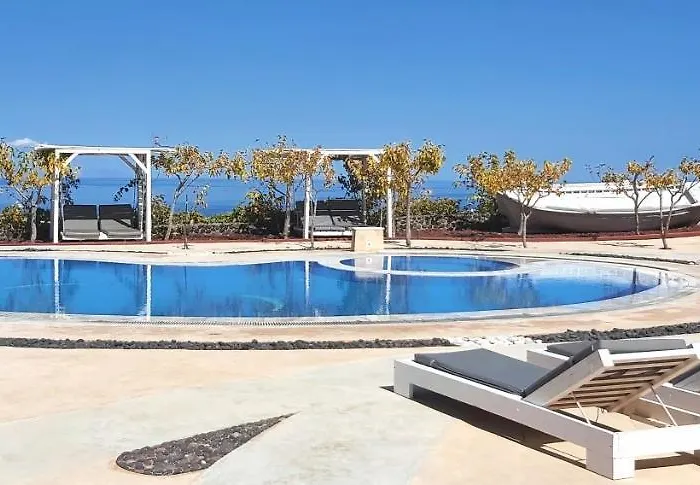 Santorini Mesotopos 4*