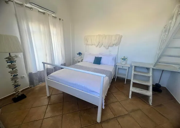 Santorini Mesotopos Apartahotel 4*