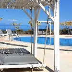 Santorini Mesotopos Aparthotel