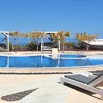 Santorini Mesotopos 4*