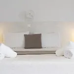 سانتوريني ميسوتوبوس ثيرا