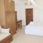 Santorini Mesotopos Aparthotel 4*