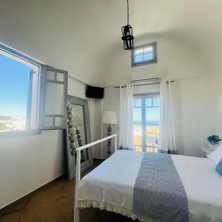 Ξενοδοχείο με διαμερίσματα Santorini Mesotopos 4*