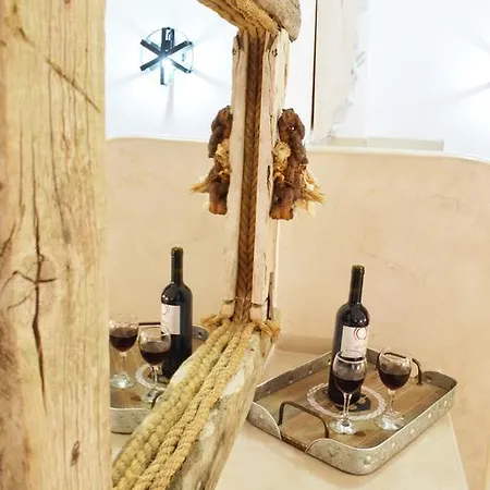 Santorini Mesotopos Φηρά