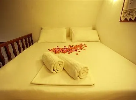 Santorini Mesotopos Aparthotel 3*