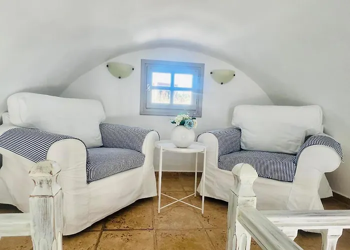 Апарт-отель Santorini Mesotopos Тира