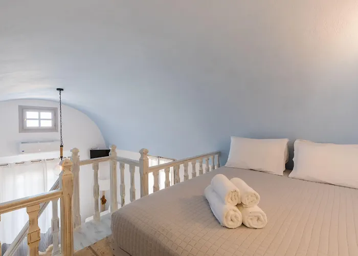 Santorini Mesotopos Апарт-отель 4*